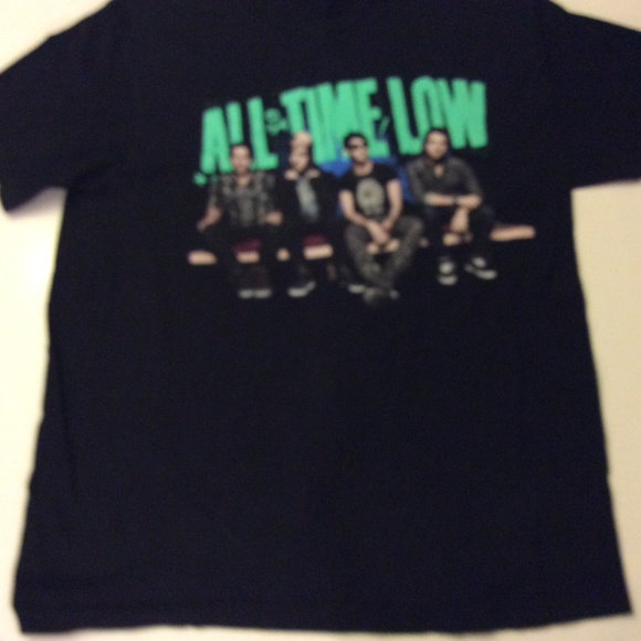 Men’s T-shirt with graphics from All Time Low Boy Band size large - Picture 1 of 2